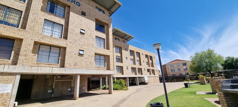 1 Bedroom Property for Sale in Kannoniers Park North West